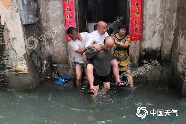 紧急提醒！全国多地遭遇暴雨，请查收安全知识